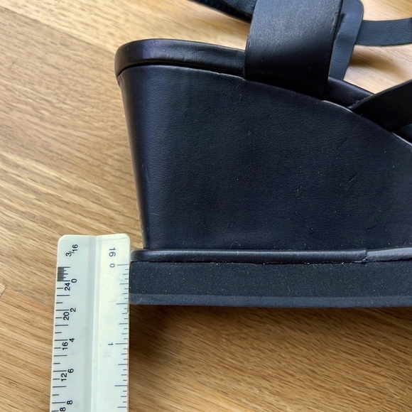 NWT Lola Cruz Wedge Sandals. Authentic! Black leather. Size 10. W/Box & Dust bag - Picture 7 of 8